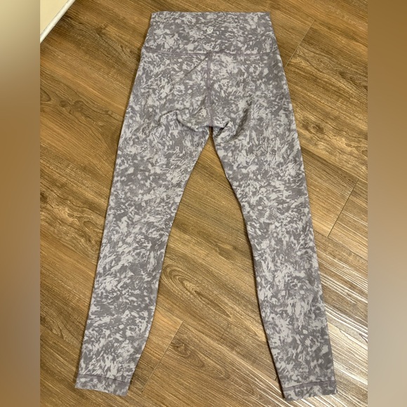 Lululemon Wunder Train High-Rise Tight 25"
Summer Shade Ice Grey Multi - Picture 7 of 7